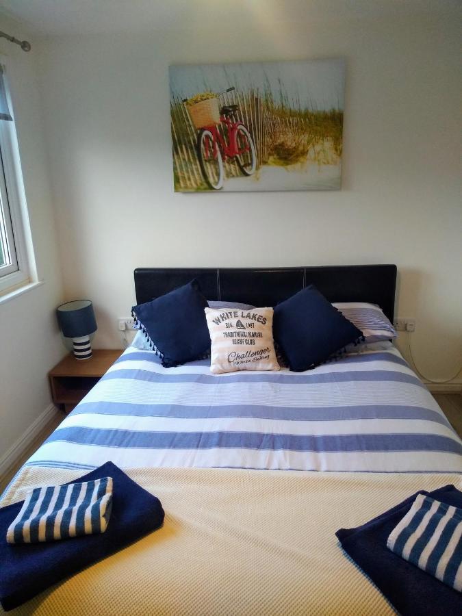 Cabin 246 Riverside, Glan Gwna Caeathro Екстериор снимка